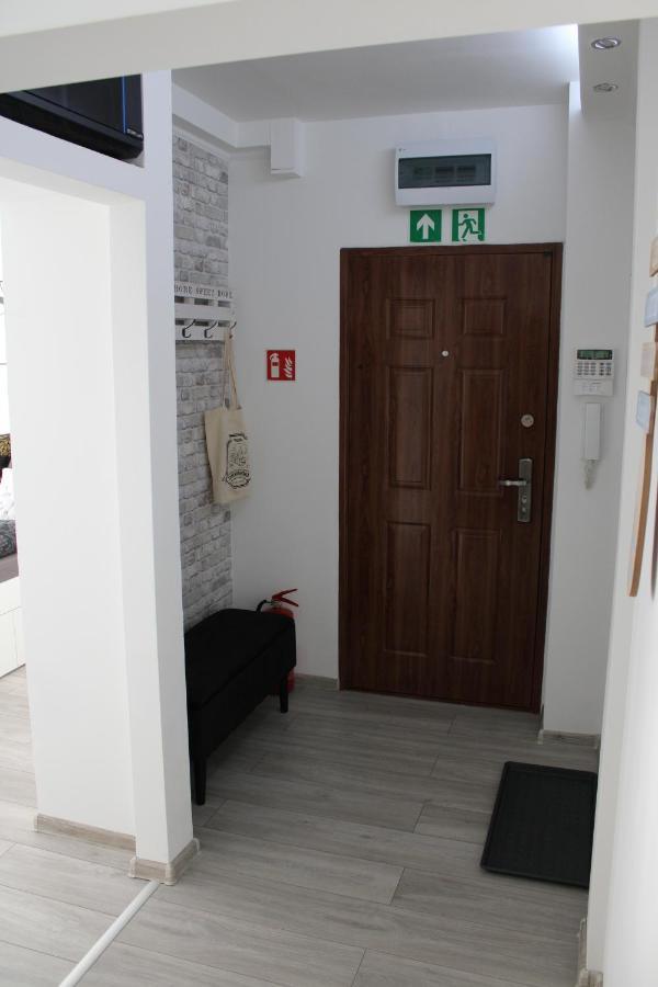 Ferienwohnung Izzy Apartament Miskolc Exterior foto