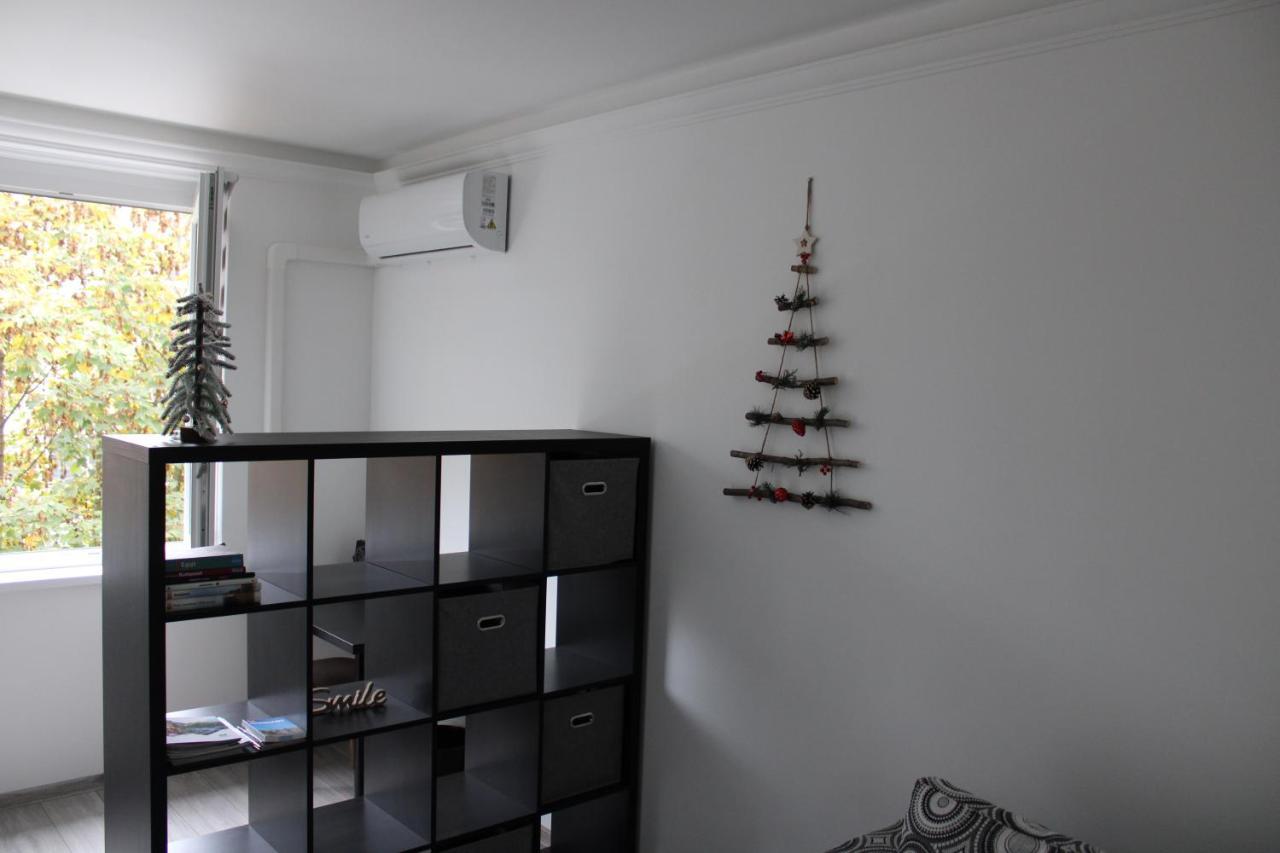 Ferienwohnung Izzy Apartament Miskolc Exterior foto