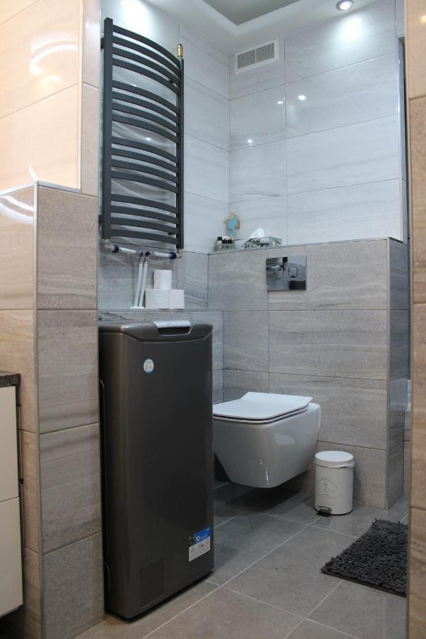 Ferienwohnung Izzy Apartament Miskolc Exterior foto